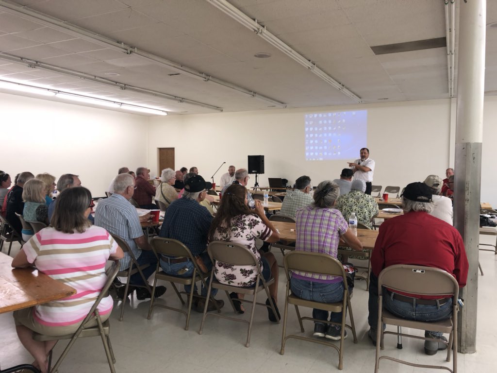 JamieHalfmann's tweet photo. Tonight’s agenda: #weedidentification &amp; conversation about herbicide options in #pastures.   Excited to speak to producers in Pratt County KS about what @CortevaPastures has to offer. https://t.co/KdesX3ZoGD