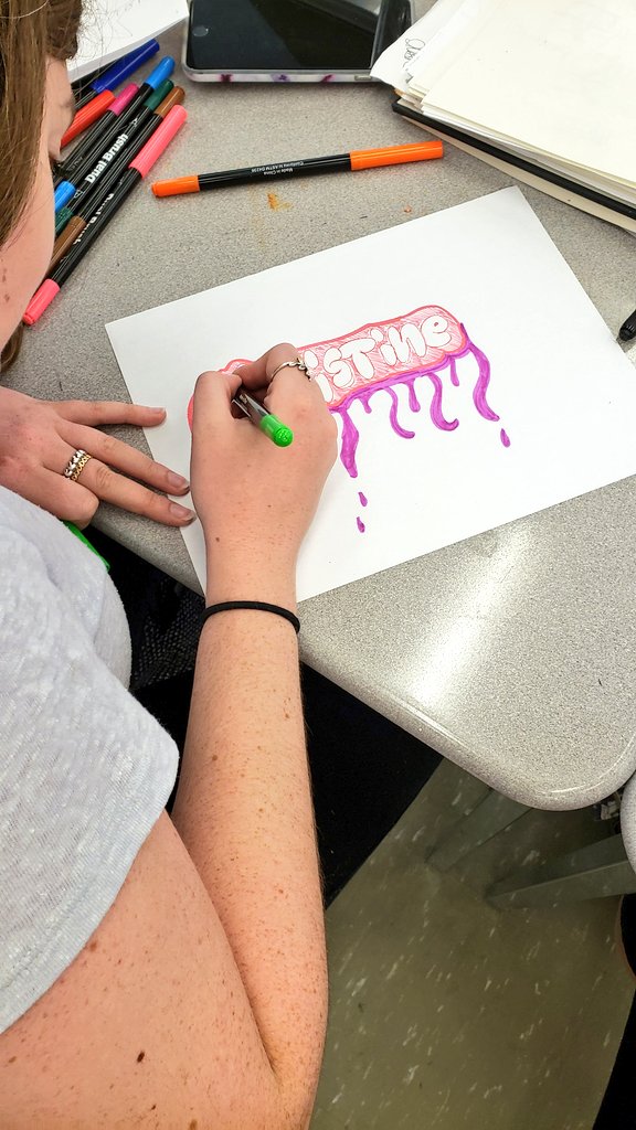 Day 8! #YorkU #VisualArtsAQ  #RaiseYourAQ #NotYourAverageAQ @YorkUeducation @Miranda_Blazey @YorkUedPL ⚡#Zines ⚡#Calligraphy ⚡#Graffiti ⚡