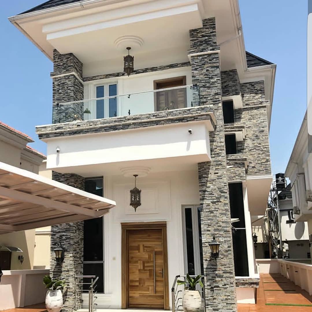 Lamashventure's tweet photo. Luxury  5bedroom  fully Detached Available for sale at Lekki County homes Megamound 
Price : 120m NEGOTIABLE 
CALL : 08063301300 https://t.co/mxFYmPQRZy