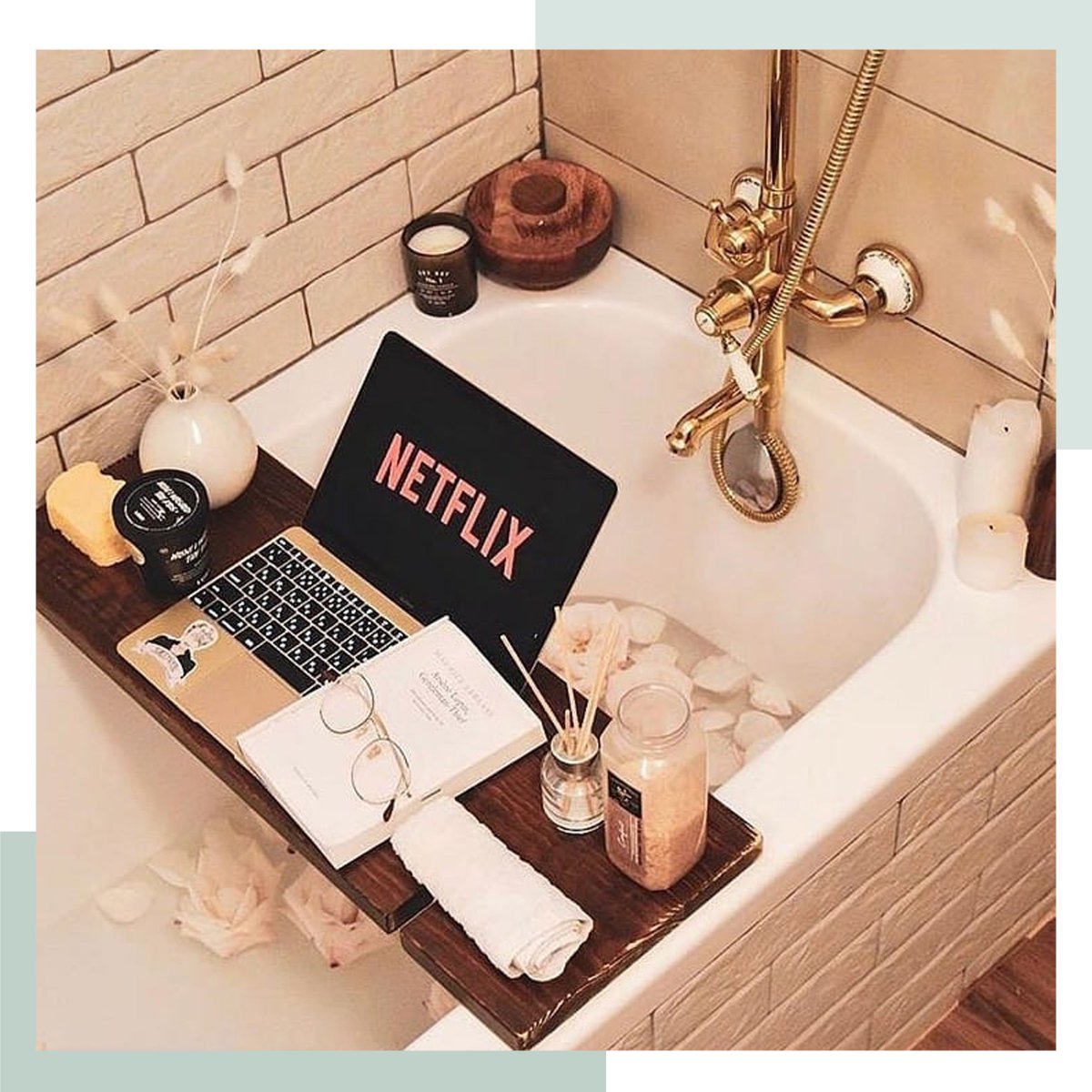 noblefaith_'s tweet photo. 📍The dream location RN

#Fashion #InstaFashion #Stylish #instastyle #WomensFashion #ootd #styleinspo #goodvibes #NobleFaithMensFashion #noblefaithclothing #NobleFaithWomensFashion #moodoftheday #FashionInspo #Fashiongram #Shopaholic #Shoppingismycardio #Shoponline #Buynow #Ootd https://t.co/SAxvxfYp4i