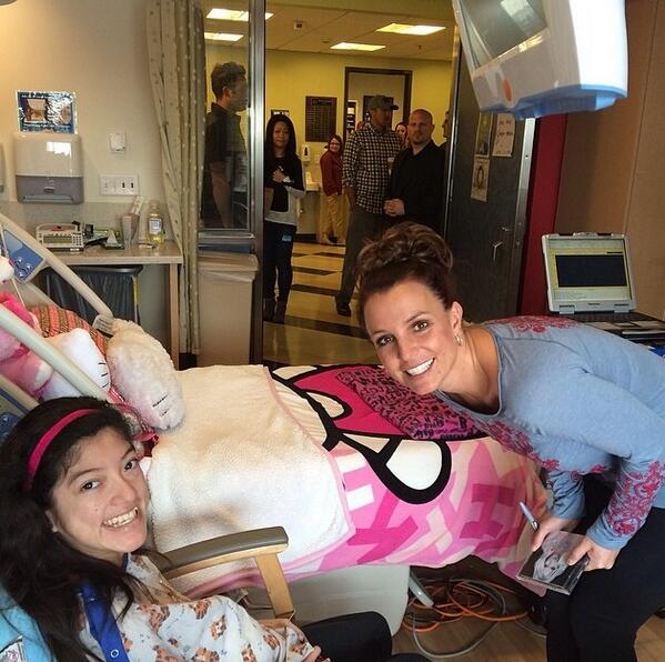 You probably don’t know this about Britney Spears, but she often visits sick children at the hospital. Unlike other celebrities, she doesn't go out of her way to show us she does good deeds.