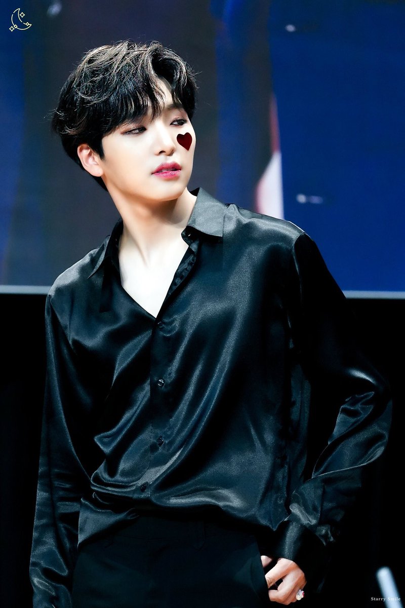oneus pics fly with us on twitter lee seoho oneus pics fly with us on twitter lee seoho