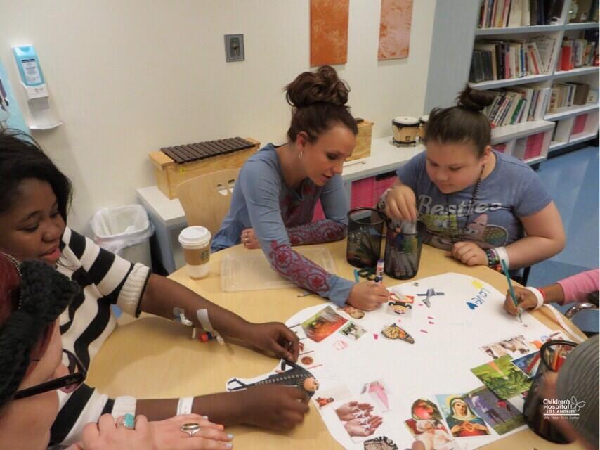 You probably don’t know this about Britney Spears, but she often visits sick children at the hospital. Unlike other celebrities, she doesn't go out of her way to show us she does good deeds.