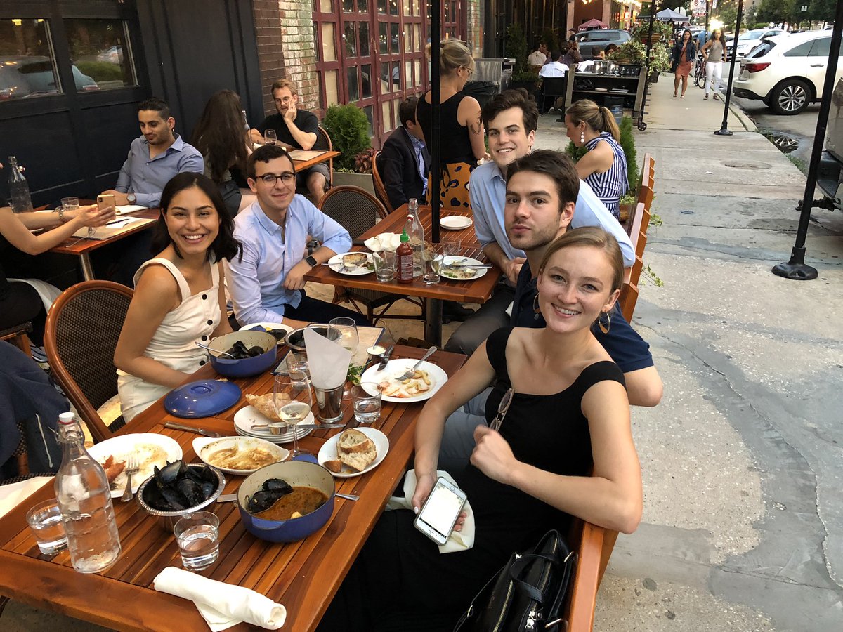 Rodericka's tweet photo. Everyone say Happy Birthday @marisolssamayoa!!! 🥳🥳🥳 #TeamPete https://t.co/WGw3qPNeMU