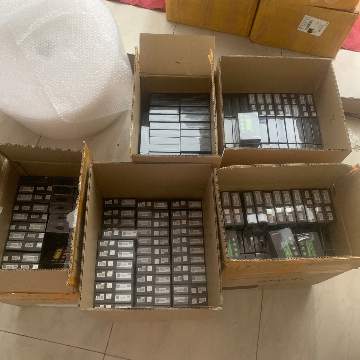 Smok nord kit. Normal / Resin / Carbon fiber. Welcome to order.😁😁😁#aimcig #lovebuyinghere #ecig #vapes #smoknord

Whatsapp/Wechat: +86 14706655480 
Skype: colin1154213
