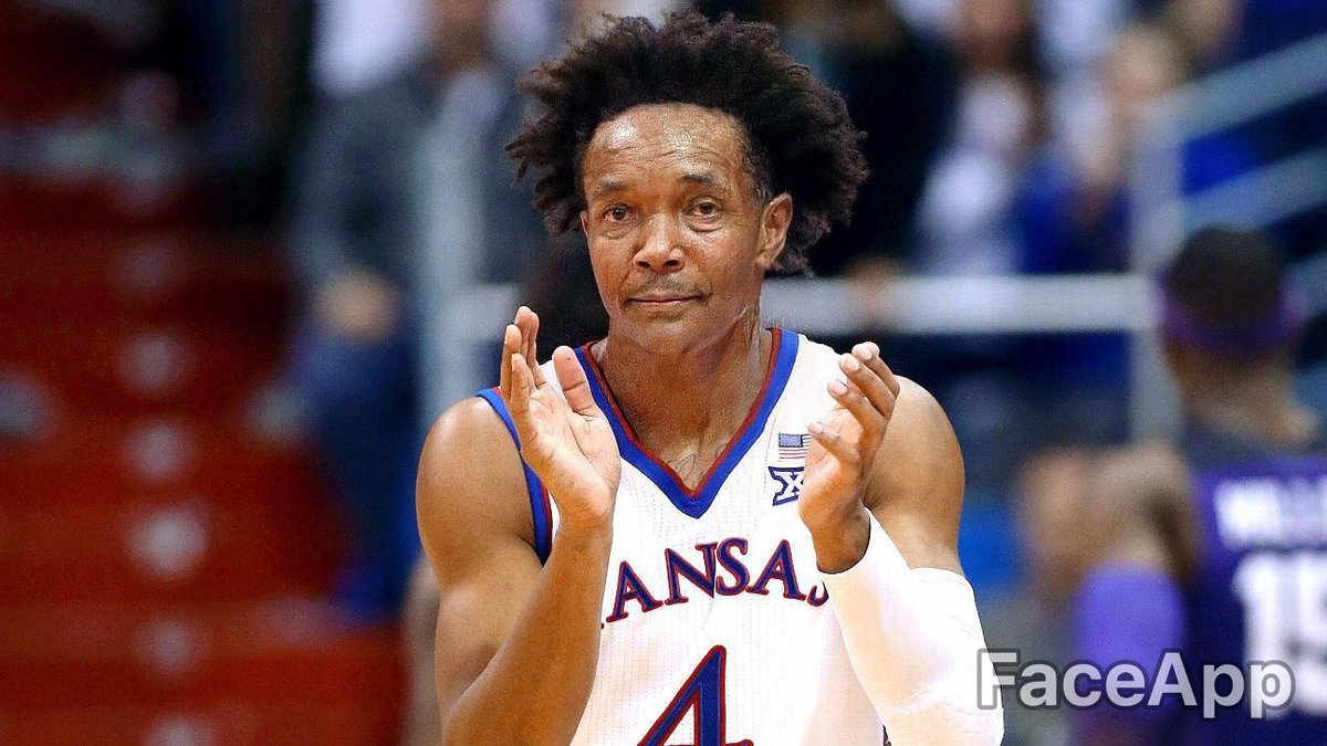 RRinehart2012's tweet photo. Some old Jayhawk legends https://t.co/shbWnn5oNE