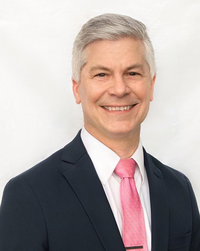 DamienCook's tweet photo. Thank you to @leahlyork for my professional CFSB headshot! https://t.co/W9XAO9lJwQ https://t.co/hMstgLwsLF
