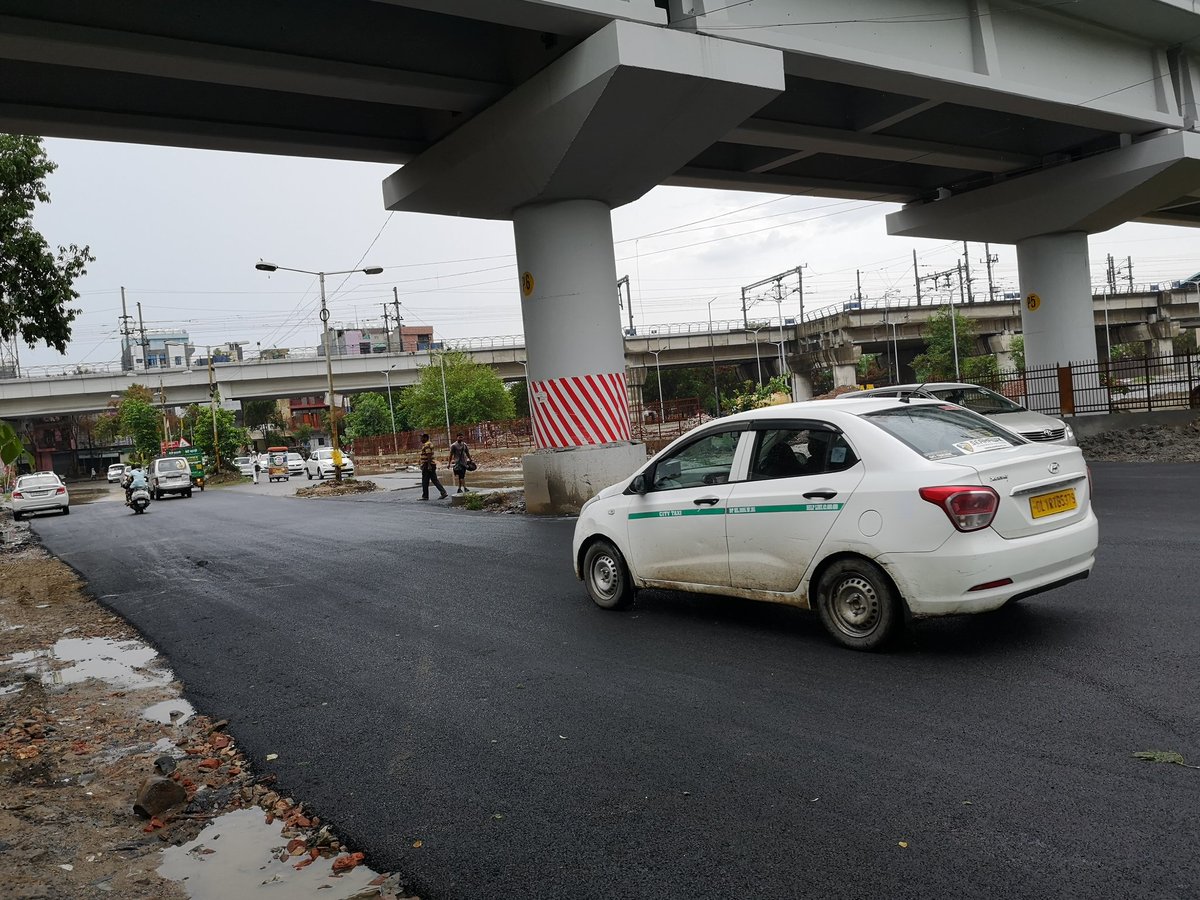 JaiprakashALB's tweet photo. #MyDelhi #ICare
#CitizenContribution must for greater orientation of government towards #CommunityNeeds & a sense of cohesiveness
Special thumbs up 4 @OfficialDMRC
Thanks to #DelhiAdministration for much appreciated response.
"A beautiful Road rebuilt"
@SouthMcd @pwddelhi https://t.co/ejyZlNVwVz