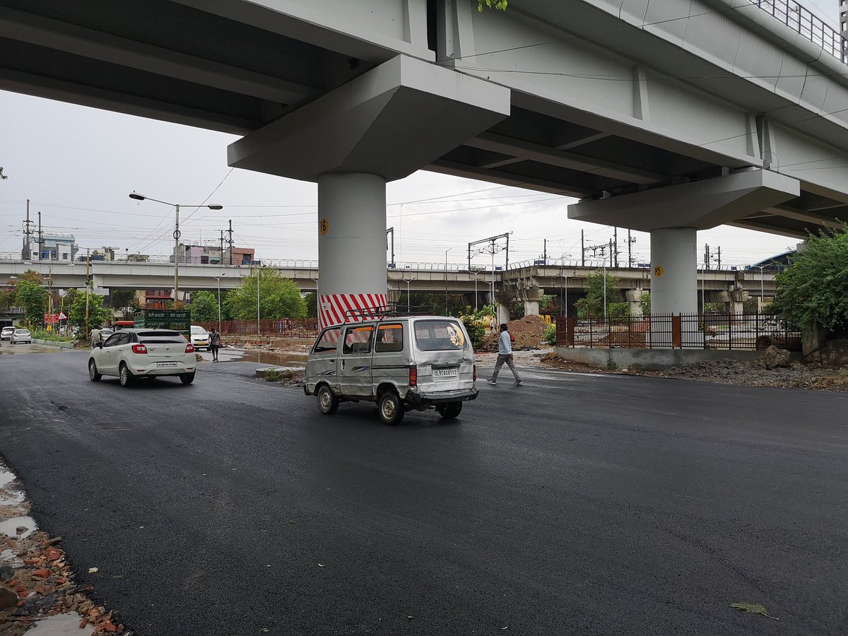 JaiprakashALB's tweet photo. #MyDelhi #ICare
#CitizenContribution must for greater orientation of government towards #CommunityNeeds & a sense of cohesiveness
Special thumbs up 4 @OfficialDMRC
Thanks to #DelhiAdministration for much appreciated response.
"A beautiful Road rebuilt"
@SouthMcd @pwddelhi https://t.co/ejyZlNVwVz