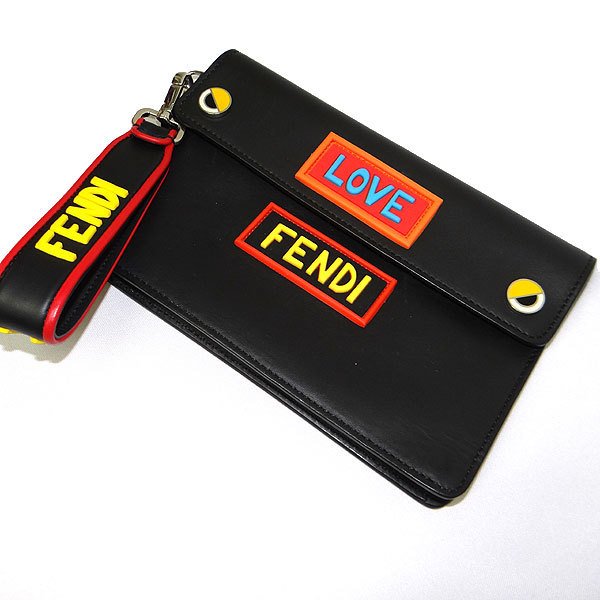 FLAMP4's tweet photo. FENDI フェンディ クラッチバ��グ ボキャブラリー ストラップ付 ブラック 7M0248 1OX F0GXN

大人気のボキャブラリーシリーズ☆ ポップなデザインが人気爆発中!!

https://t.co/DVyH95vDWY

#フェンディ #FENDI #ボキャブラリー #クラッチバッグ #ブランド #ヤフオク #出品中 #アパレル #時計 https://t.co/Koxle6eXeT
