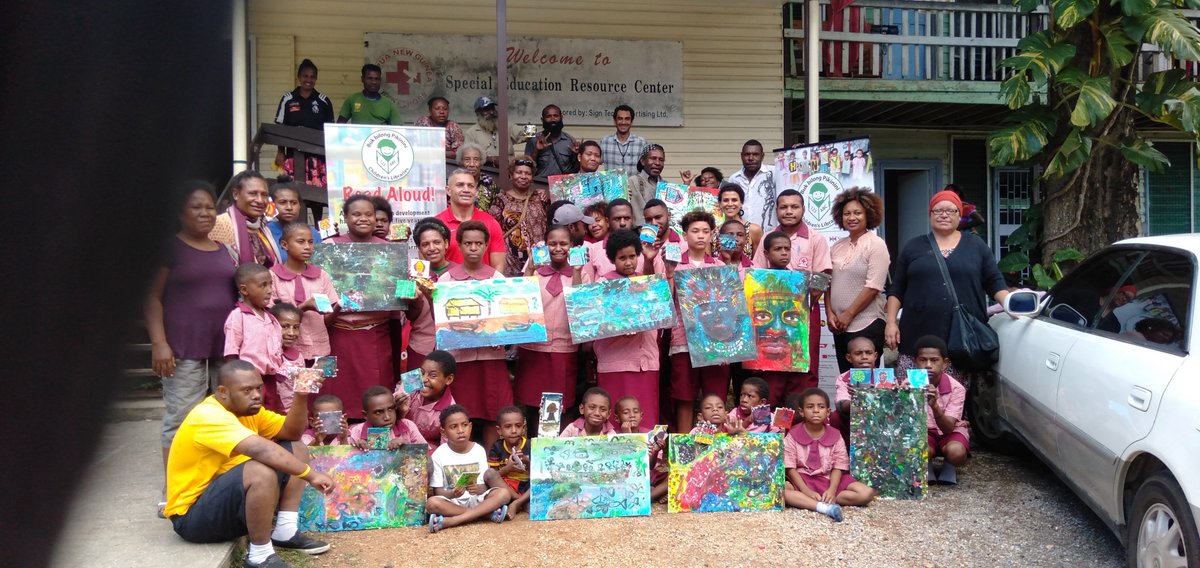 PNG Extra (@extrapng) on Twitter photo National Art Prize entrants visit the Red Cross Learning Centre at Hohola 😊<a href="/grassskirtproj/">Grass Skirt Project</a> <a href="/BbPPNG/">Buk bilong Pikinini</a> National Art Prize entrants visit the Red Cross Learning Centre at Hohola 😊<a href="/grassskirtproj/">Grass Skirt Project</a> <a href="/BbPPNG/">Buk bilong Pikinini</a>