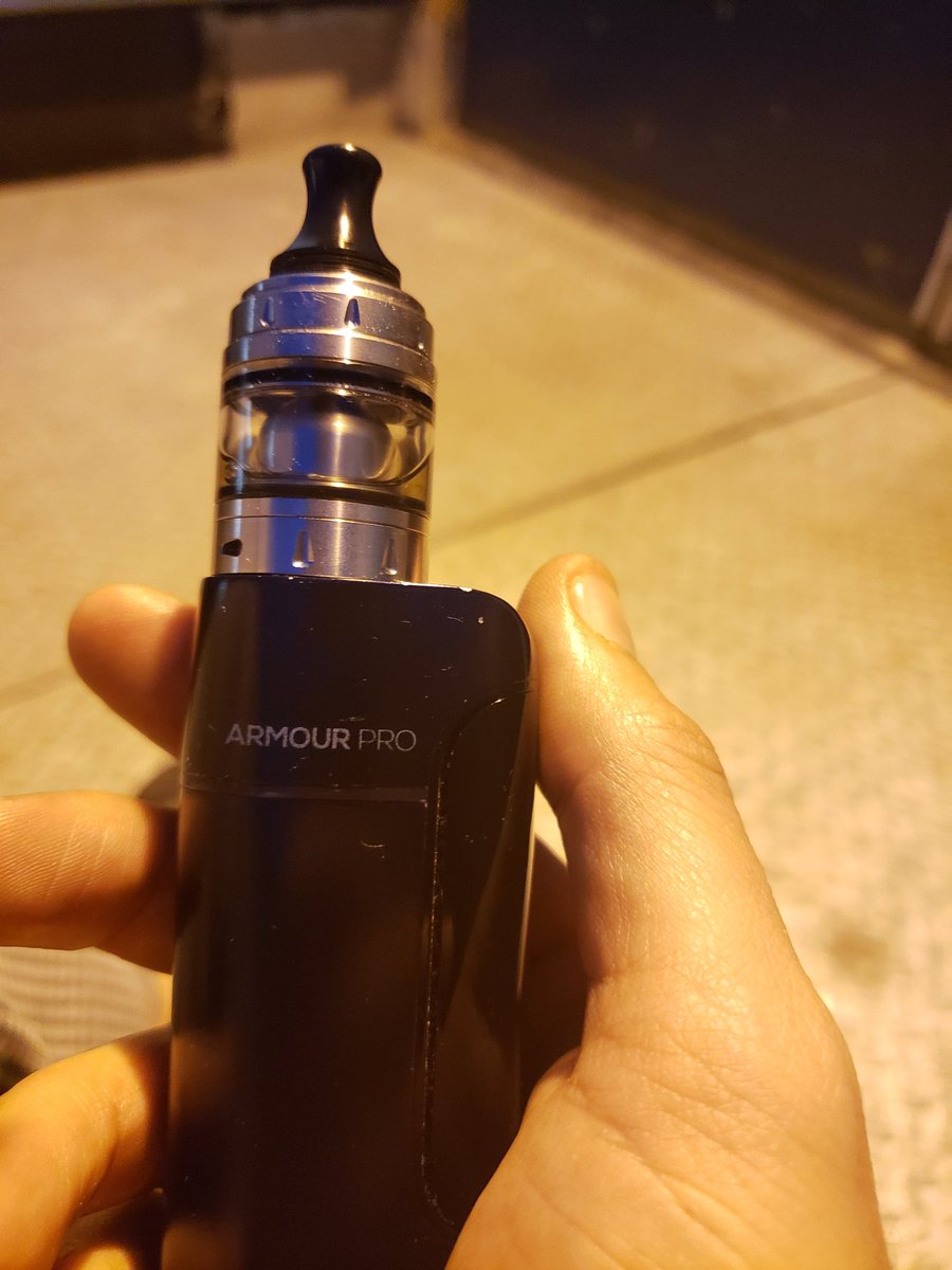 PrairieVapes's tweet photo. Berserkerのコイル交換したいのに下のデッキ部分が固く締まり過ぎて回りません😭
こんな終わり納得出来ません...😭 https://t.co/GWX1siNRax