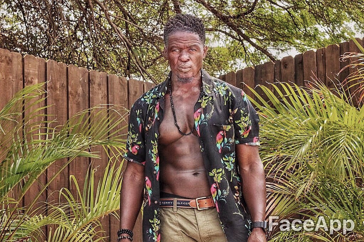 showout1906's tweet photo. Me as a #SugarDaddy showing up to the family BBQ. https://t.co/TXMJsjh0VA