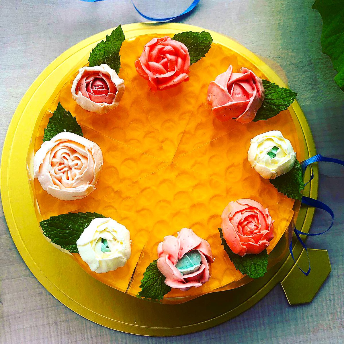 モロン A Twitter 蜂の巣チーズケーキにお花を飾りました 家のおやつはカップです チーズケーキ コッタ 蜂の巣チーズケーキ