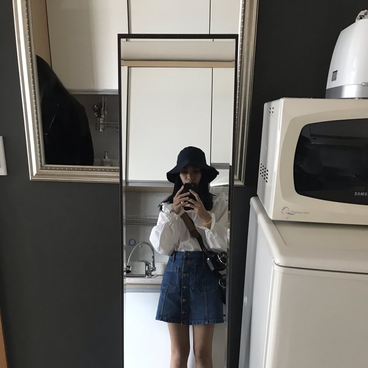 CatloafStudio's tweet photo. รีวิวที่พักเกาหลีย่านฮงแด ดีจริงไม่จกตา เจ้าของที่พักน่ารักมาก ถามไวตอบไว แถมยังห้องสวยวิวดี มีข้าวของเครื่องใช้ให้ครบ ทำเลทอง! ขึ้นจากใต้ดินฮงแดปุ้ปถึงเลย

📌 Hongik uni. Exit 1
#รีวิวที่พักเกาหลี #รีวิวเกาหลี #��ว้รีวิวห้ามขายของโว้ย https://t.co/YbAT3pPScT