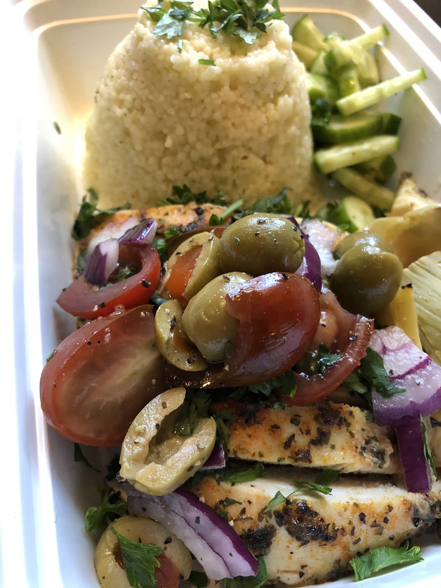 your_dish's tweet photo. Mediterranean chicken meal prep with Parmesan Couscous and fresh cucumber. #deliciousfood #chef #instagram #chicken #Mediterranean #fresh https://t.co/0bIP3GqZol