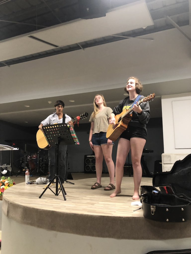 YouthofTBC's tweet photo. We had a great first two days in Puerto Rico doing missions, spending time with locals in the community, and experiencing the love of Christ in action! https://t.co/ZuUxyXnuP2