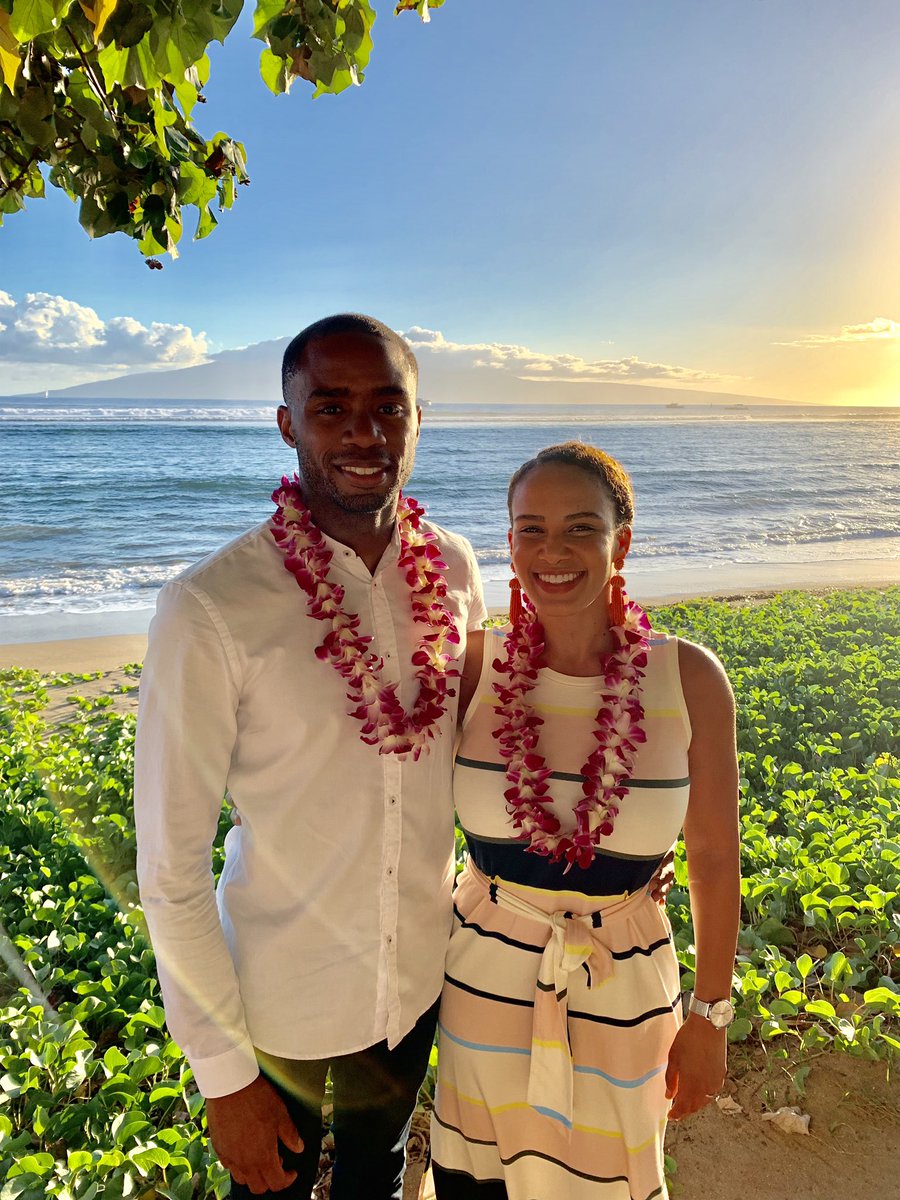 jasonamarsh1's tweet photo. When you both work for #PwC and can spend the time off honeymoonin’ in Maui #pwctakesabreak https://t.co/JvwzWRWRpi