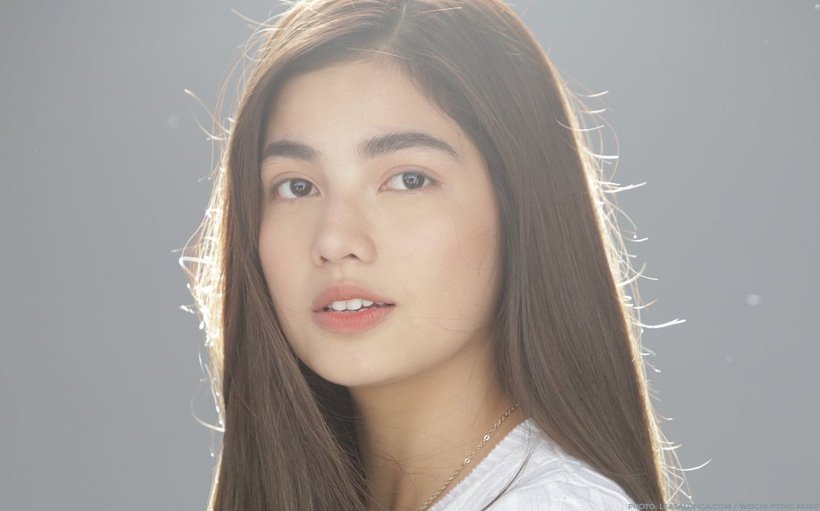 StarCinema's tweet photo. She will save the world, she will save us. Meet the new Darna here! READ FULL STORY HERE:  https://t.co/tjNZdmizcN https://t.co/MgGPZhJPdj