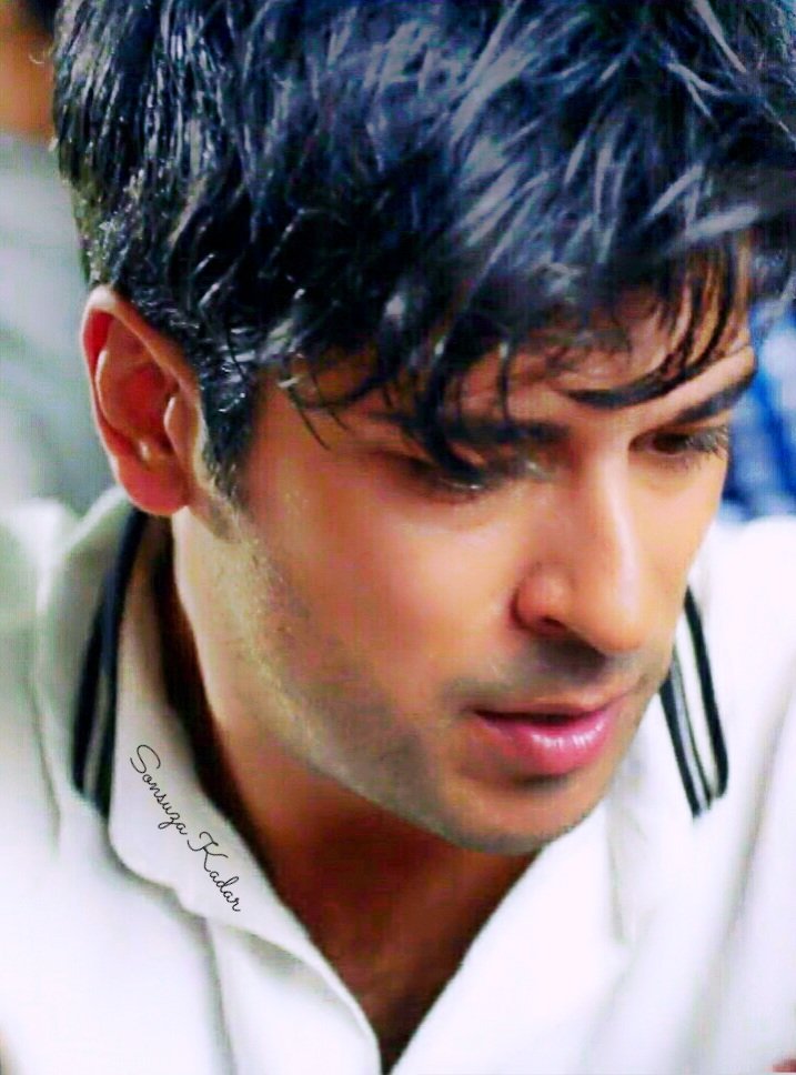 BOSK02996432's tweet photo. Good Morning ☀💦💦
______________
.
#BurakÖzçivit #star #celebrity
#turkishactor #kemalsoydere
#karasevda #hilalsaral
#emmy2017 https://t.co/R5JVg08K7y
