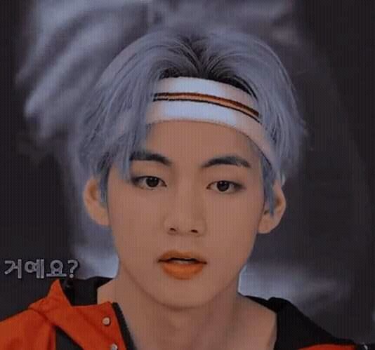 taebooty__'s tweet photo. i miss him so much 😢 https://t.co/VWXuaVWfAu
