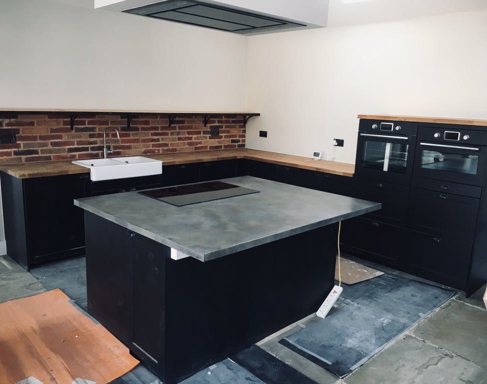 mpmengineering's tweet image. A #zincworktop fitted today in #essex nicely contrasting against these #kitchencabinets #ukzincworktops #bespoke #kitchens #interiordesign #interiorstyles #kitchen #kitchenislanddesign #kitchenislands #architect #architecture #uk #london #design #interiordesigner