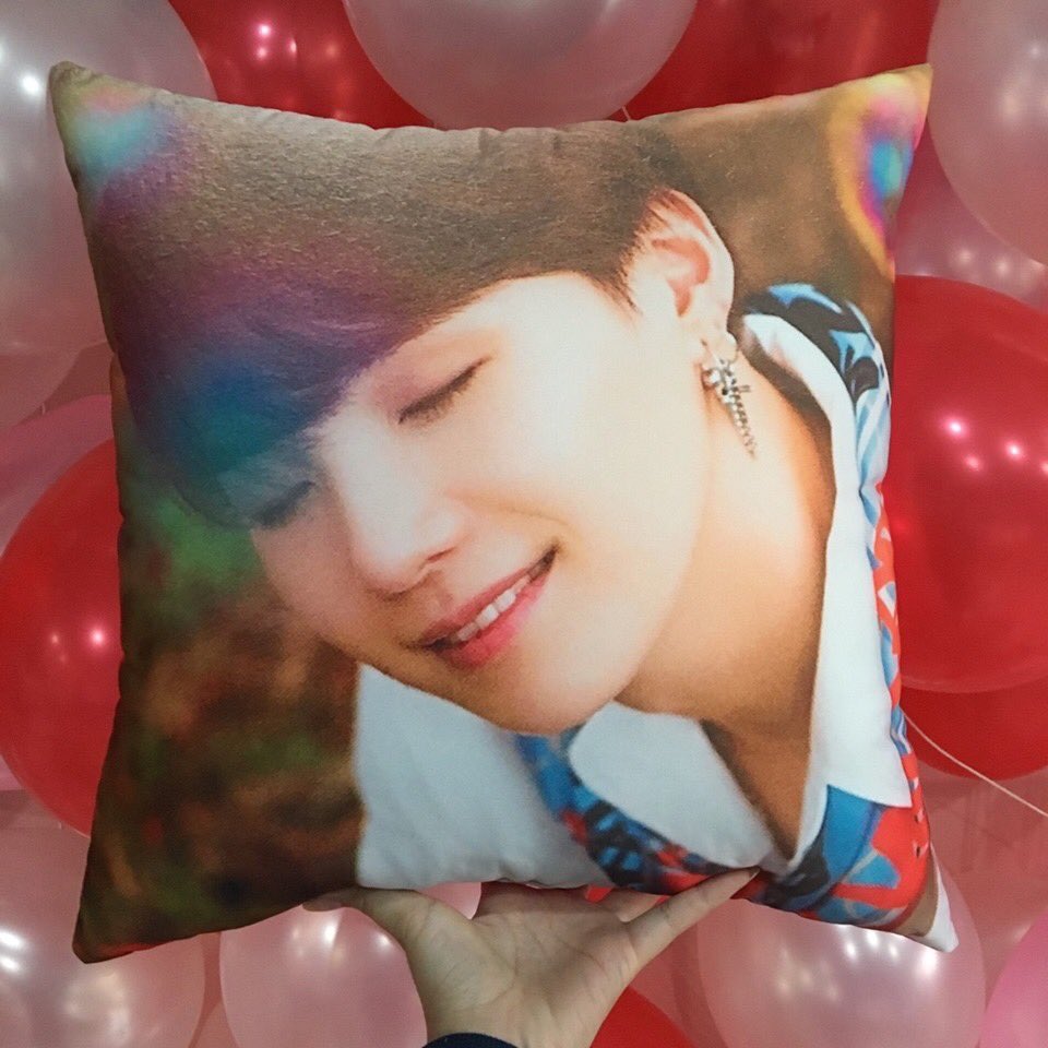 CartoonPillows's tweet photo. รับทำหมอนตัวเอง คนพิเศษ ดารานักร้องที่ชอบ ราคาเริ่มต้นที่ 390 บาท 

📮ส่งฟรี EMS📮 

สนใจสั่งซื้อ / สอบถาม
Line office: @cartoonpillows (มี@ นะจ้า)

#หมอนวาดการ์ตูน #หมอนการ์ตูน #สั่งทำหมอนสกีน #ของขวัญ #หมอนการ์ตูนหน้าคน  #ของขวัญรับปริญญา #GOT7 #เจมส์มาร์ #Thor4 https://t.co/iYbrZWXoSf