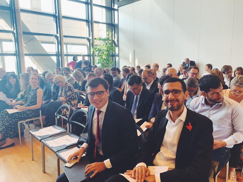 Hellweb3's tweet image. RT LaFrenchTech &quot;#GOV 1ère réunion des Correspondants French Tech dans les ministères &amp;amp; services publics, avec cedric_o. 
Objectif: poursuivre et accélérer la transformation de l’État pour soutenir le développement de l&apos;écosystème des startups #Frenc… https://t.co/p5npTDYJO4&quot;