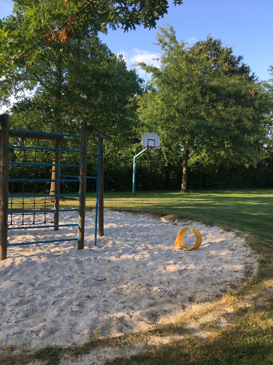 Geelse_Korfbal's tweet photo. #GeelseGaat op #zomertoer! Volgende #halte: vanavond om 19 uur op #speelplein Otterstraat in #Ten_Aard @GeelStad! https://t.co/tp1Wi5BgLh