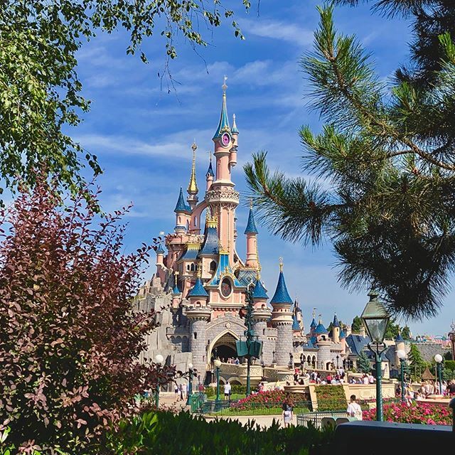 spidphone's tweet photo. Disneyland Paris 2019
#disneyland #disneylandparis #disney #vacanze2019 #vacanze #shotoniphone #iphone8 #hdr #hdrphoto https://t.co/PruB8Wksdb https://t.co/IGXUHxjgMG