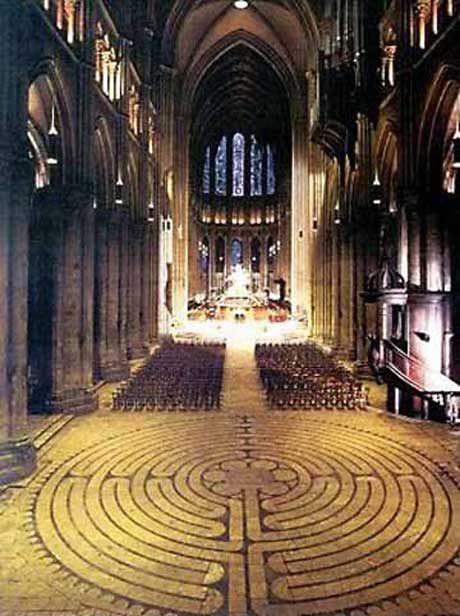 As an aside, Chartres also contains a circular, 7-circuit labyrinth.  https://www.thecultureconcept.com/walking-a-labyrinth-chartres-cathedral-to-centennial-park