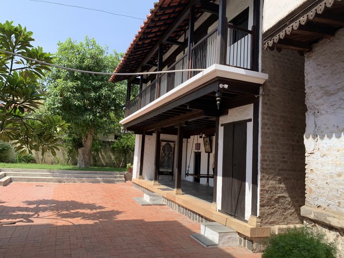 View image on Twitter