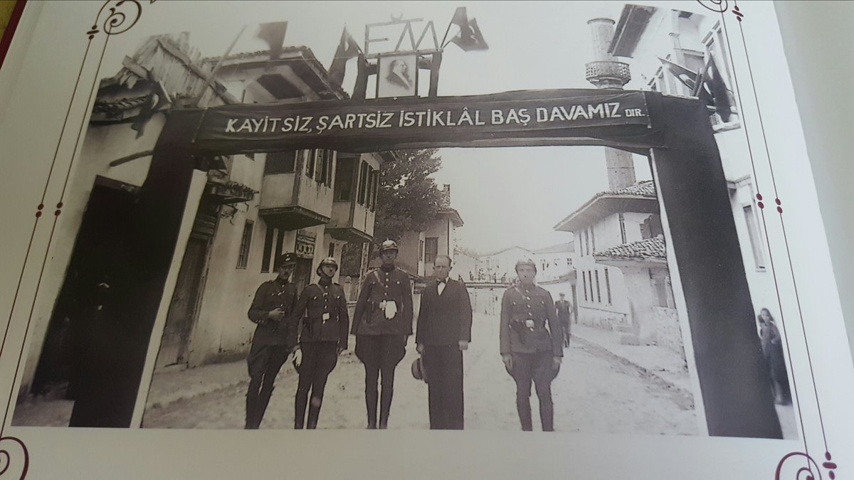 1940'lı yıllar...Tek derdimiz budur

#Mado #Suriye #SONDAKIKA #AYTUTULMASI #EmreUslu #PGSUS #oesym #yks2019 #reynmen #usdtry #BıktıkSuriyelilerden #İstanbul #Turkey #economics #S400 #halkb #kararmilletin #vakko