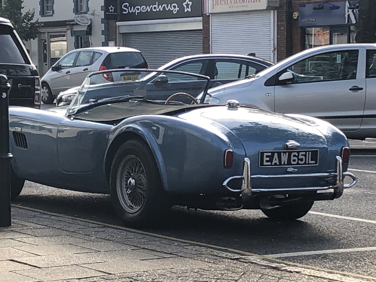 TotalHeadturner's tweet photo. The daily journey to work is superb in this 289 Cobra, find your dream at https://t.co/OWBXuJIZZU #cobra #289cobra #accobra #shelbycobra #hawk #hawk289 #poweredbyford #ford #fordv8 #v8 #superdrug #ultimateride @CoLEppingForest @RoyalEpping @Silverclassic @superdrug @StarbucksUK https://t.co/7Yz2Kn8nKo