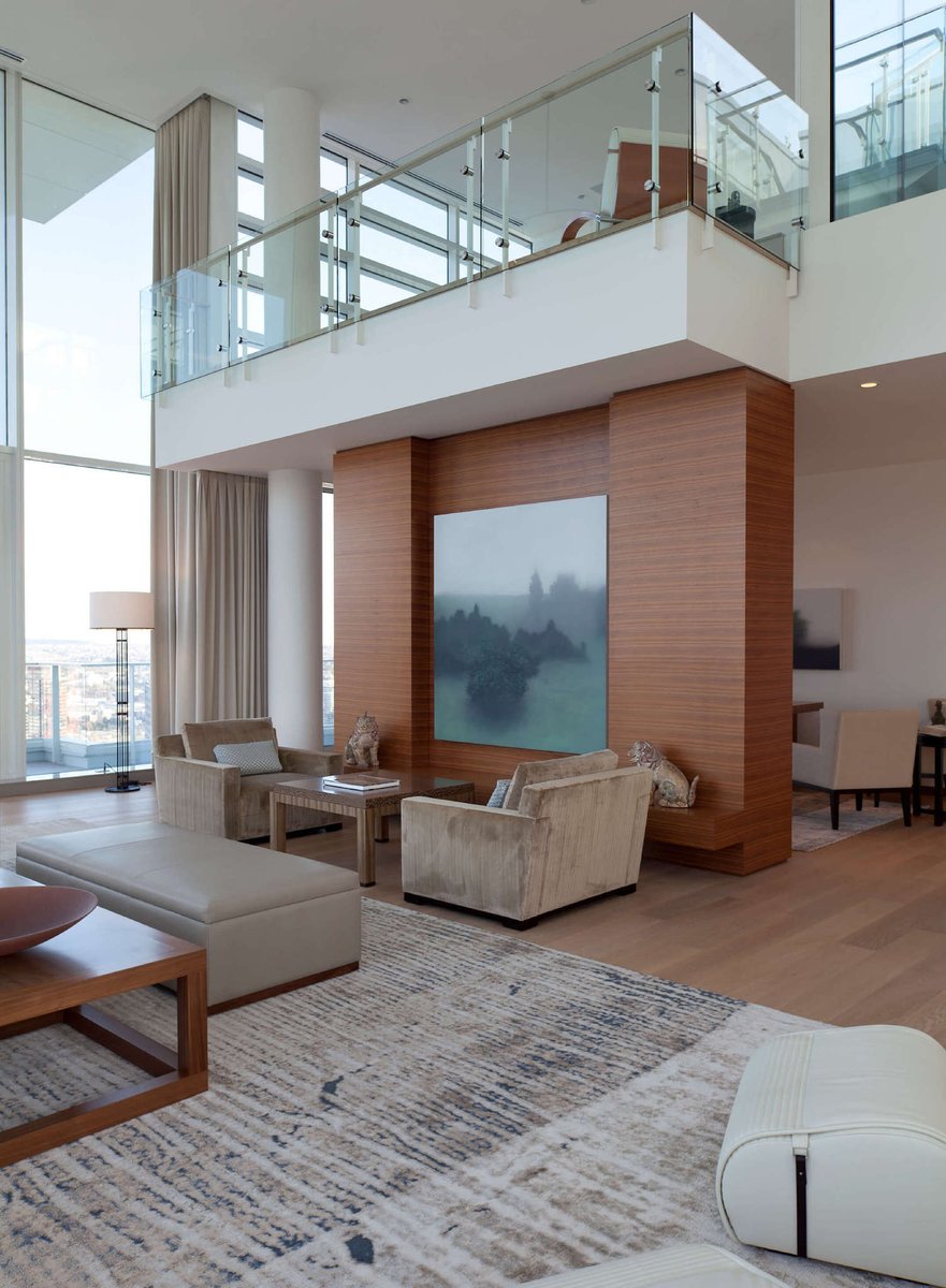 FrontRugs's tweet photo. One of Zoë Luyendijk's striking pieces sitting perfectly in a Vancouver penthouse designed by Robert Bailey Interiors.
#frontrugs #zoeluyendijk #handknotted #handmade #luxury #robertbaileyinteriors https://t.co/UNsLY1Rbgm
