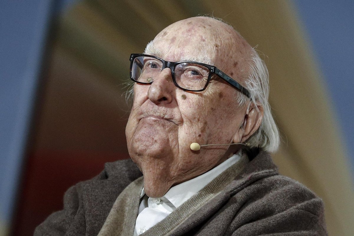 cheTVfa's tweet photo. "Non voglio morire male, non voglio avere il pessimismo, voglio morire con la speranza che i miei figli i miei nipoti i miei pronipoti vivano in un mondo di pace. Bisogna che i giovani si ribellino… Non disilludetemi"

Grazie Maestro #Camilleri ❤,
un suo appassionato lettore https://t.co/AlXSGtldOj