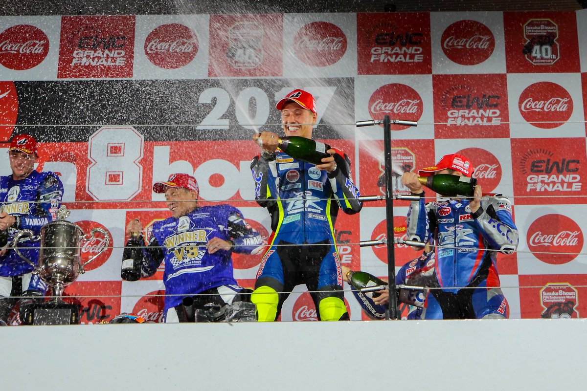 TAKE_RR15's tweet photo. いよいよ来週は #鈴鹿8耐
観に行くぞ~🌠
感動のゴール🏁観たい!
#DominiqueAegerter 2017
#JoshHook 2017
#RandyDePuniet 2017 https://t.co/usgfWOSZj1