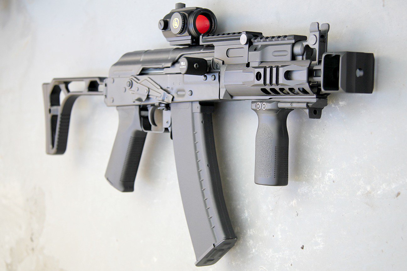 アークタウラス　Arcturus AKS74U ARCTURUS（アークタウラス）電動ガン AK74Uカスタム