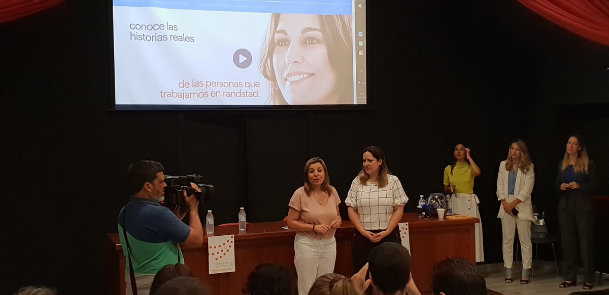 ArranqueRoteno's tweet photo. Encuentro con @Randstad_es en #Sanlúcar con nuestros compañeros de las #Lanzaderas de #Cádiz ➡️📝💼

#Empleo #Formación #LanzaderasDeEmpleo #Actitud #Éxito #TalentoLanzaderas 

@Randstad_Empleo @Lanzaderas_EES @fundacionTef @FundacionSMLRPH https://t.co/2z0aX3COwa