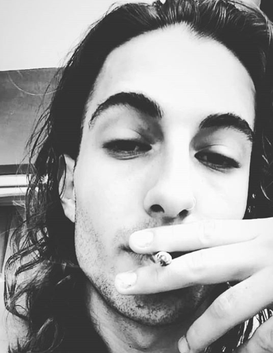 Sara2211___'s tweet photo. INNAMORATA PERSA. 😍

#Maneskin #damianodavid #dd #loveofmylife #happiness #quantoseibello 💗 #cuoremio 💗 https://t.co/Ngw5DWTigU