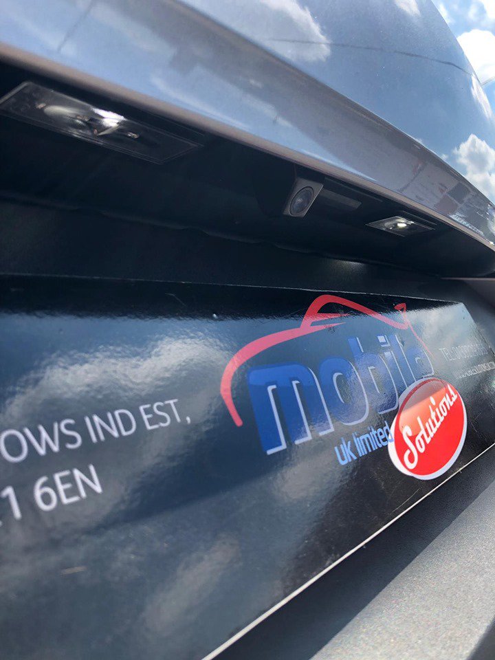 Reversing Camera operating through the factory screen supplied &amp; fitted #GrandlandX #Vauxhall #reversingcamera #driveaware