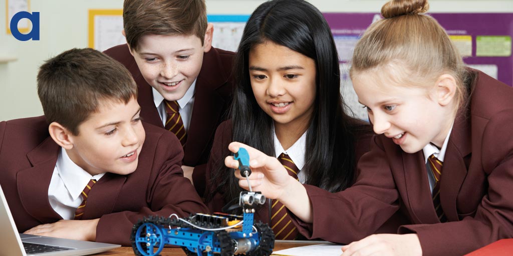 How do we help our students learn today and prepare them for tomorrow? New blog post by @tomagreenEDU. Read now via - academia.co.uk/how-do-we-help… 

#Edutech #students #schools