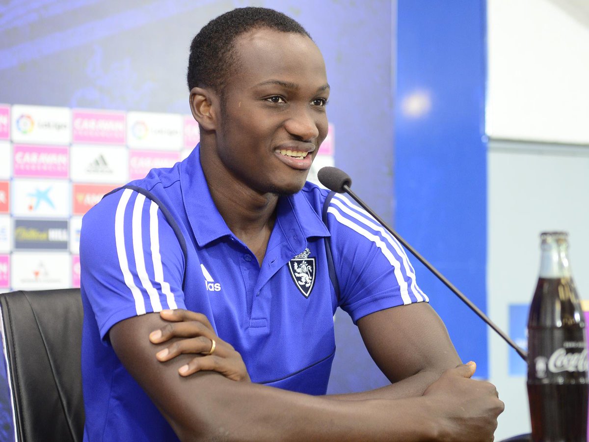 Raphael Dwamena durante su presentación con el Zaragoza (Foto:RZ).