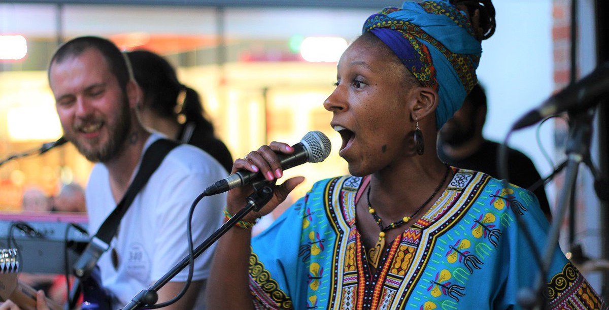 visitchelt's tweet image. Looking for inspiration for entertaining your kids over the loooong summer holidays?!  Check out our summer guide bit.ly/SummerHolidays… ft lots of ideas including FREE events &amp;amp; budget friendly options 🌞 @OurChelt @CheltenhamBID @TheBreweryChelt @regentarcade @lidocheltenham