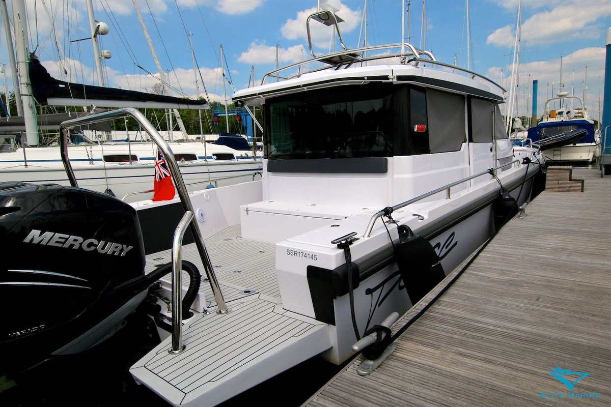 elitemarineuk's tweet photo. A brand new Axopar 37 Sport Cabin fitted with bespoke Permateek Platinum synthetic decking. A strong colour choice for this boat that really gives it a modern feel.
#decking #syntheticdecking #permateek #axopar #bayliner #crownline #monterey #chriscraft #ribeye #searay https://t.co/ejaA9kUyaw