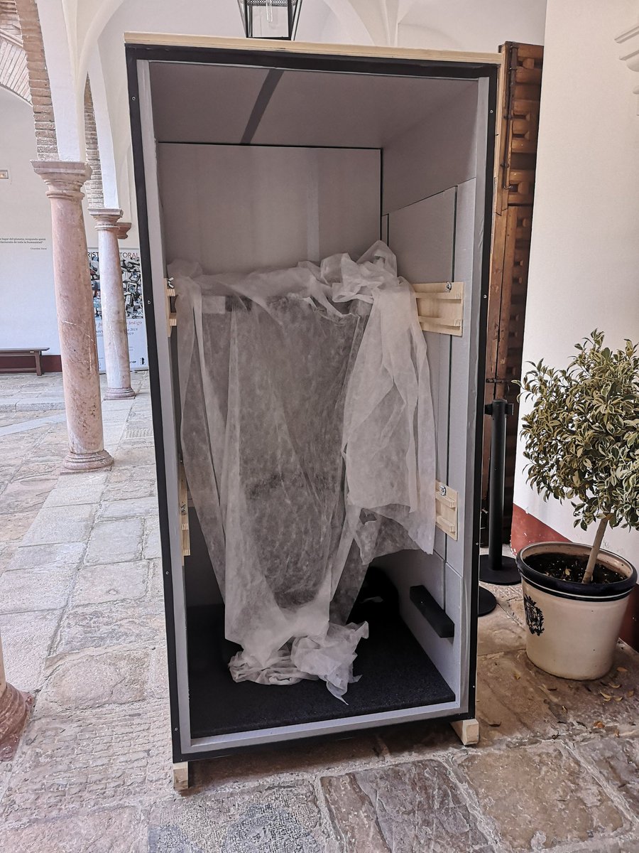 MVCAntequera's tweet photo. Estas son las imágenes del regreso de una de las piezas más importantes de #Antequera. El San Francisco de Asís, obra de Pedro de Mena, vuelve al @MVCAntequera después de su paso por #GranatensisMalacae, exposición de @EpiscopalMalaga.

😮 ¿Quieres ver el vídeo? Mira 👇🏽 https://t.co/pRUm0dPLBz