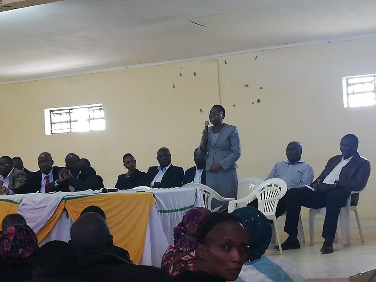 ldgi_kenya's tweet photo. Land Clinic happening at Nanyuki Social Hall, @ldgi_kenya and county land officers responding to land administration challenges experienced by the community.
#landgovernanceprogramme
@mwathane @mbarak_husna @FAOKenya @EUinKenya @WasheKazungu @LaikipiaCountyG https://t.co/YnQyq71fBl