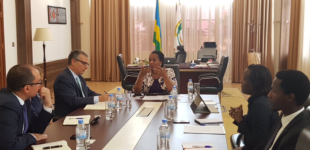 Rwanda_Sports's tweet photo. Hon. @nyirasafariespe is hosting a delegation from #Malta led by Hon. Ronald Micallef to discuss on #MINISPOCโS programs and efforts in promoting #Rwanda through #culturaldiplomacy @MINISPOC @RwandaMFA https://t.co/nUU610YGHU