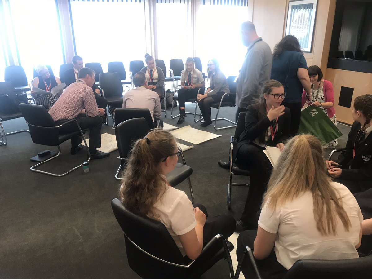 YorkCares's tweet image. Back at @avivaplc for the final #ProjectDare session of the academic year. We are looking forward to seeing everyone’s presentations! @FutureHY