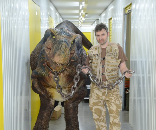 Providing storage for all things big and small, even life-sized T-Rex costumes 🦖. Find out how Damian puts his business unit to use over at bit.ly/2JqdHoI
#smallbusiness #businessstorage